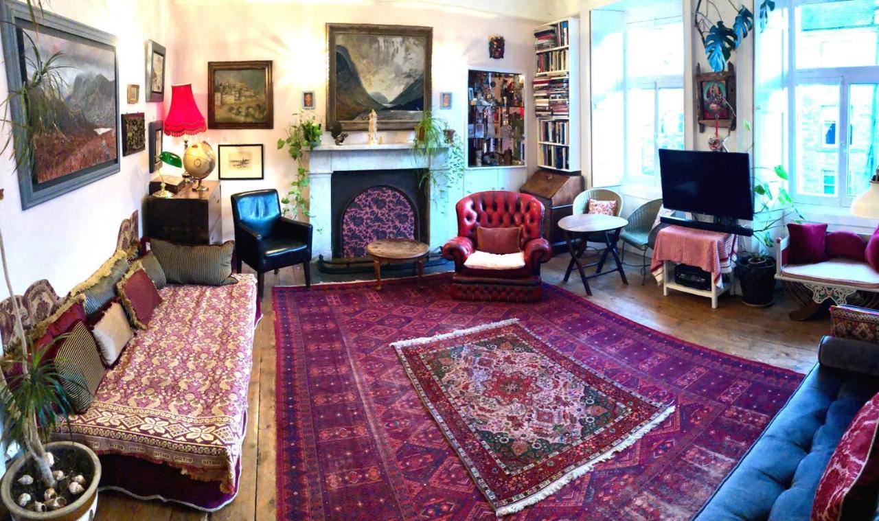 Central Apartment With Parking, Original Art And Antiques Edinburgh Ngoại thất bức ảnh